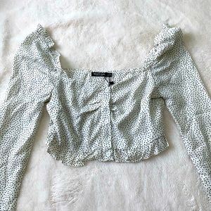 ⚡️NASTY GAL Black and white blouse⚡️